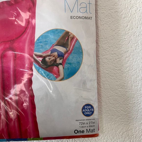 Intex Pink Enomat Swimming Pool Mat‎ 72"x27" - Picture 3 of 3